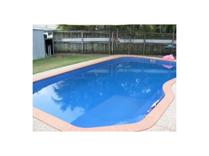 18 Ben Nevis Street, Beaconsfield QLD 4740