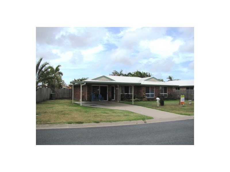 18 Ben Nevis Street, Beaconsfield QLD 4740