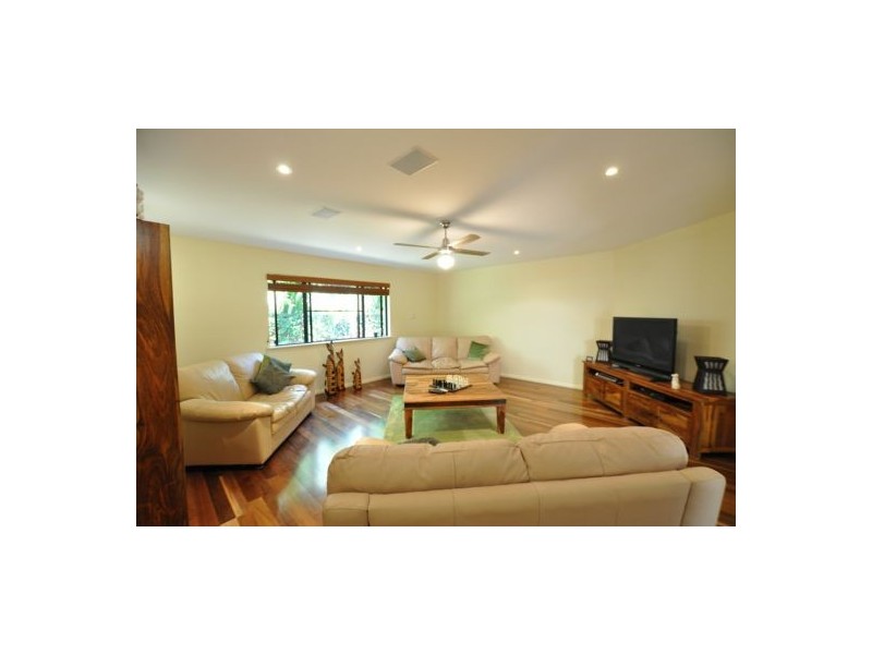 5 Navigator Court, Shoal Point QLD 4750