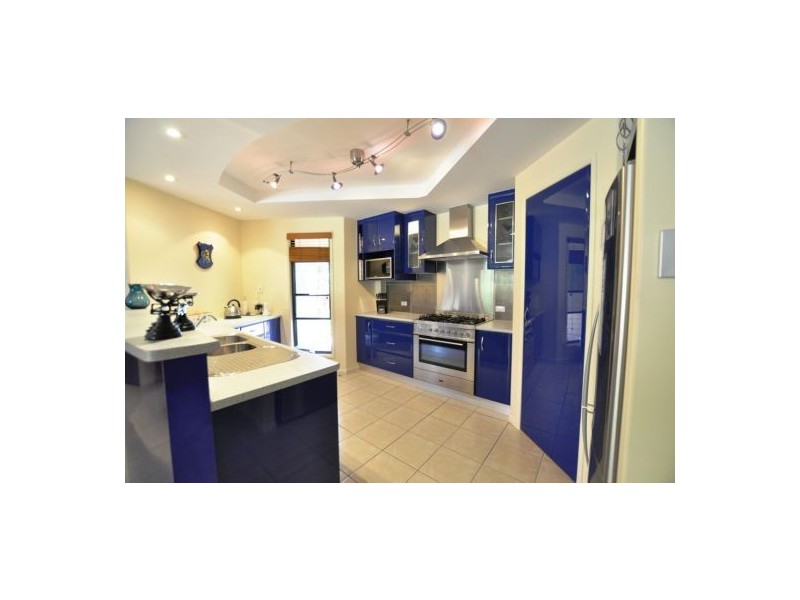 5 Navigator Court, Shoal Point QLD 4750