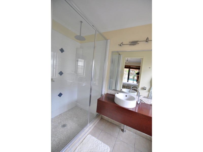 5 Navigator Court, Shoal Point QLD 4750