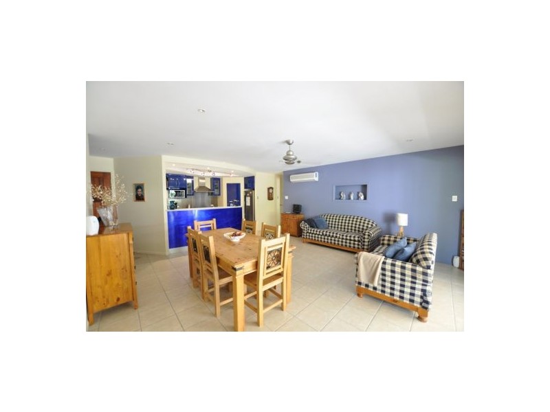 5 Navigator Court, Shoal Point QLD 4750