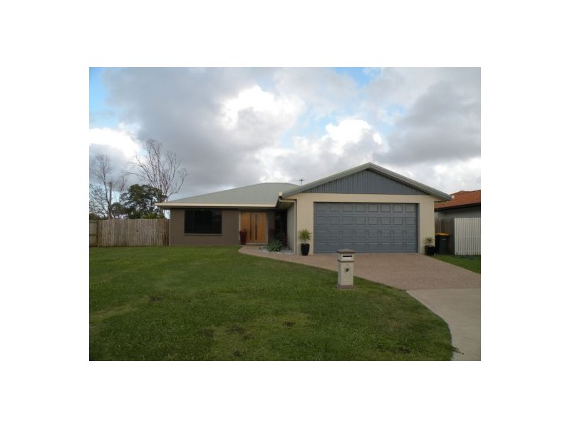 17 Victor Avenue, Glenella QLD 4740