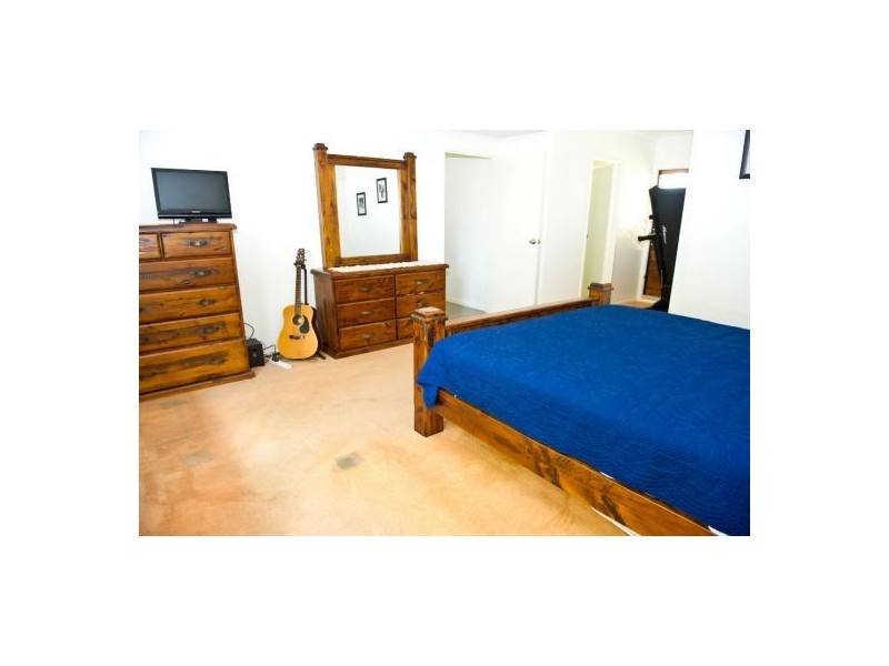 11 Sologinkins Road, Rural View QLD 4740
