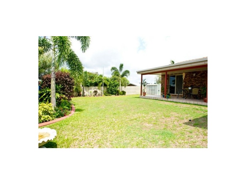 17 Shiral Drive, Beaconsfield QLD 4740