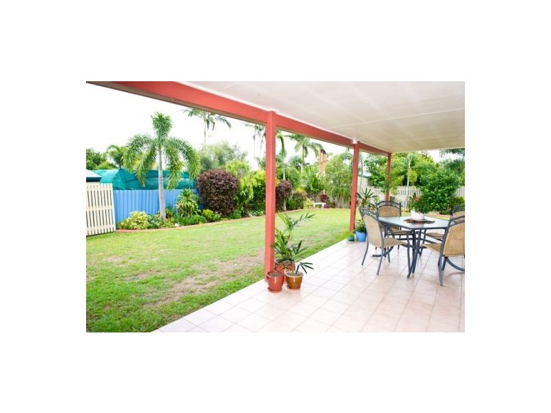 17 Shiral Drive, Beaconsfield QLD 4740