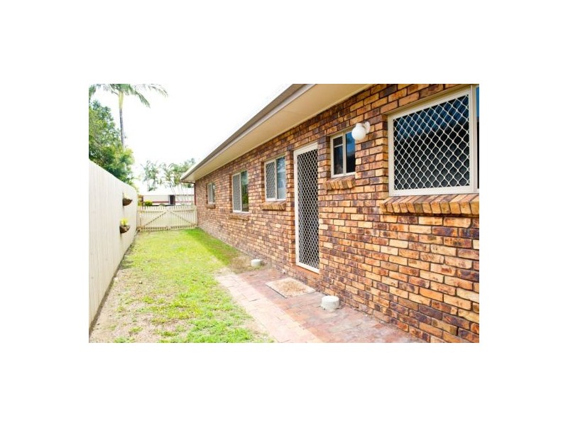 17 Shiral Drive, Beaconsfield QLD 4740