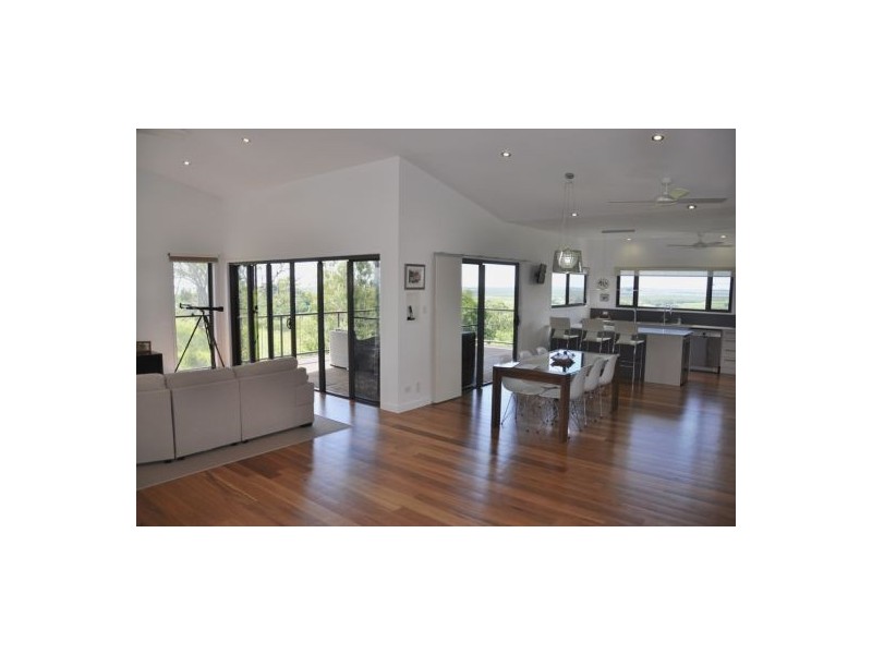 195 Barrow Hill Road, Mackay QLD 4740