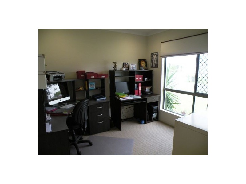 4 Hansen Court, Marian QLD 4753