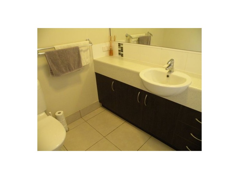 4 Hansen Court, Marian QLD 4753