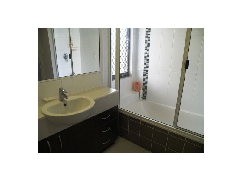 4 Hansen Court, Marian QLD 4753