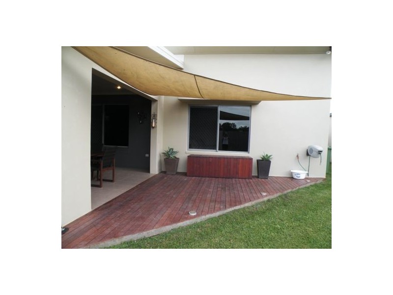 4 Hansen Court, Marian QLD 4753