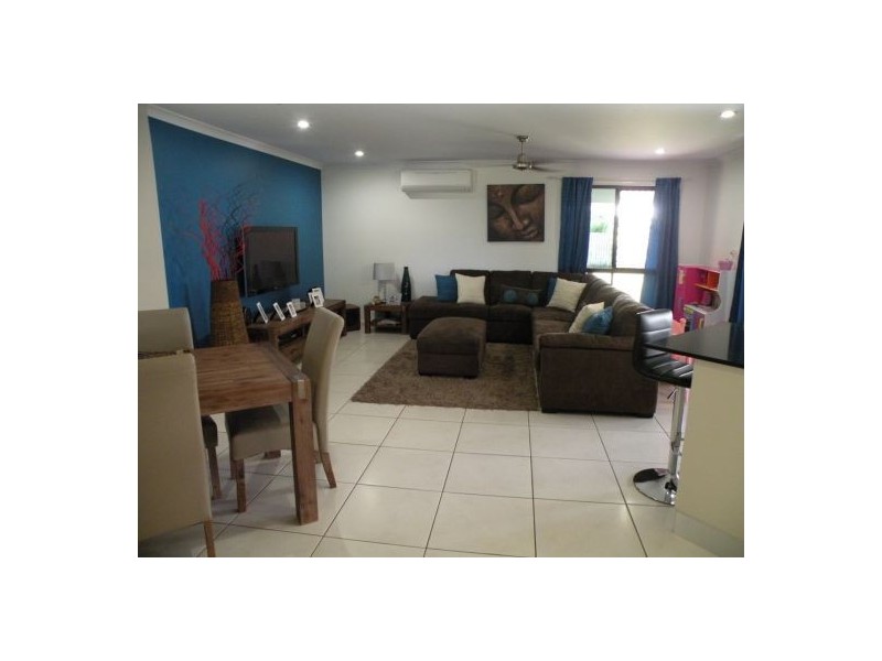 35 Canecutters Drive, Ooralea QLD 4740