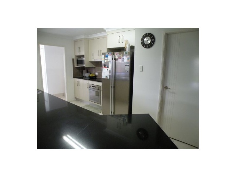 35 Canecutters Drive, Ooralea QLD 4740