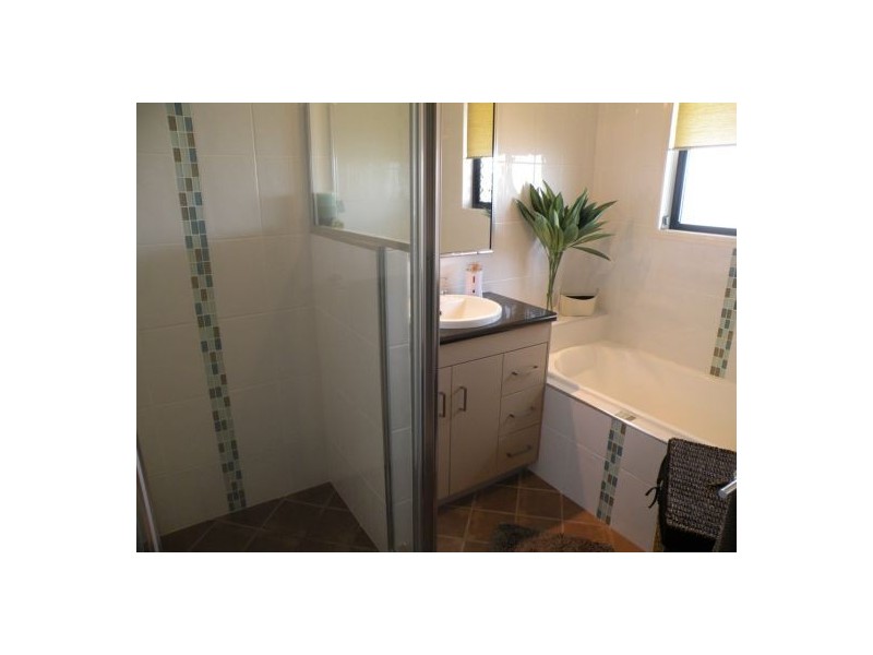 35 Canecutters Drive, Ooralea QLD 4740