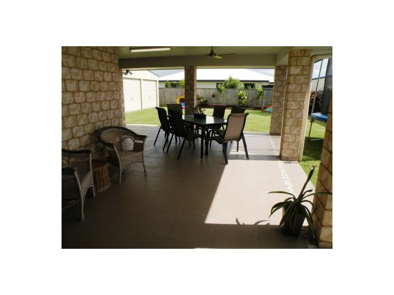 35 Canecutters Drive, Ooralea QLD 4740