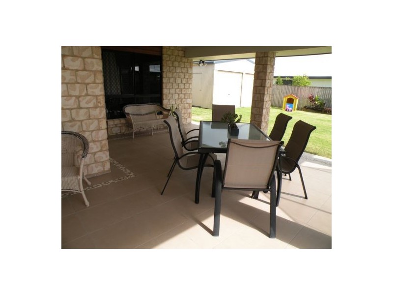 35 Canecutters Drive, Ooralea QLD 4740