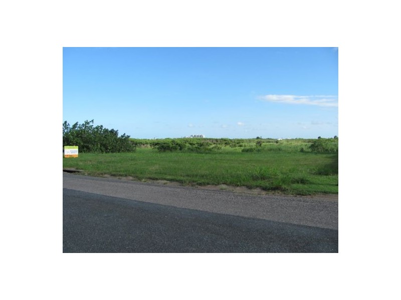 21 The Crescent, North Mackay QLD 4740