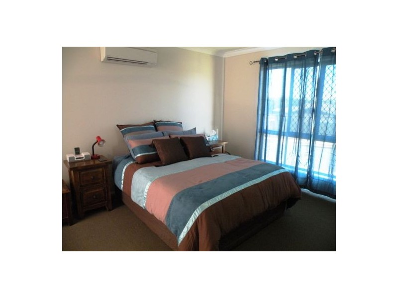 4 Hawkins Street, Bucasia QLD 4750