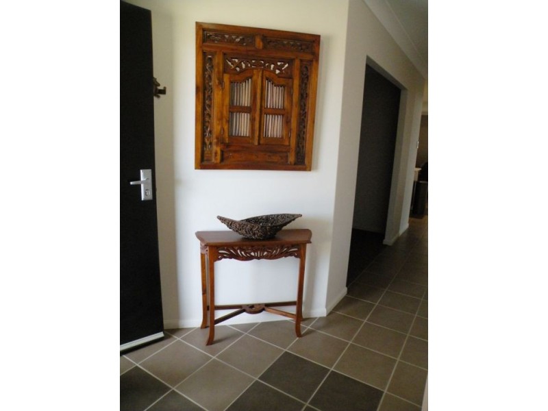 4 Hawkins Street, Bucasia QLD 4750