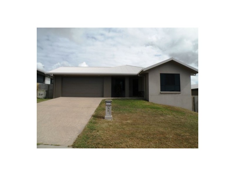 4 Hawkins Street, Bucasia QLD 4750