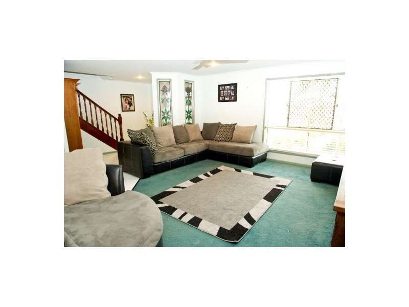 17 Dumfries Court, Mackay QLD 4740