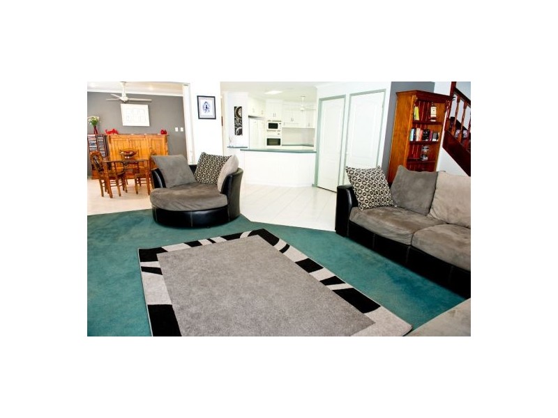 17 Dumfries Court, Mackay QLD 4740