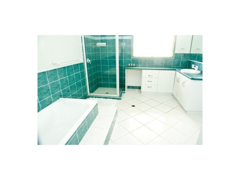 17 Dumfries Court, Mackay QLD 4740