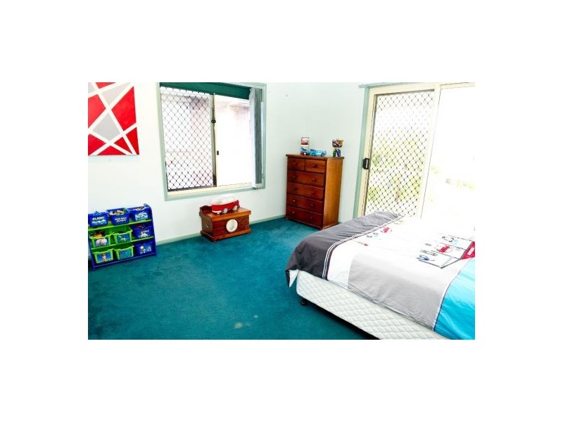 17 Dumfries Court, Mackay QLD 4740