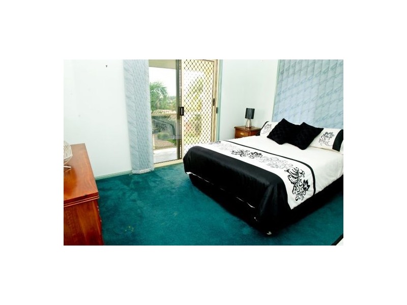 17 Dumfries Court, Mackay QLD 4740