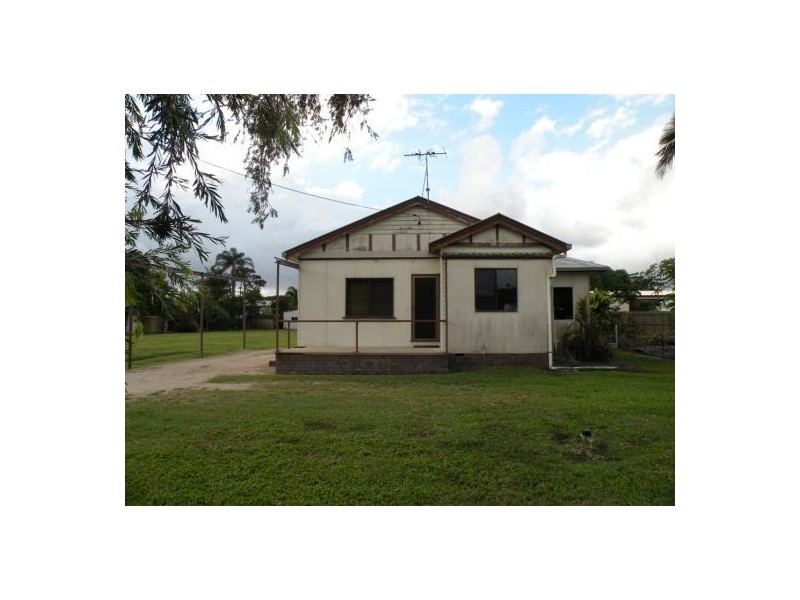 27 Perkins Street, North Mackay QLD 4740