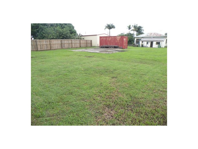 27 Perkins Street, North Mackay QLD 4740
