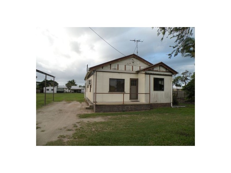 27 Perkins Street, North Mackay QLD 4740