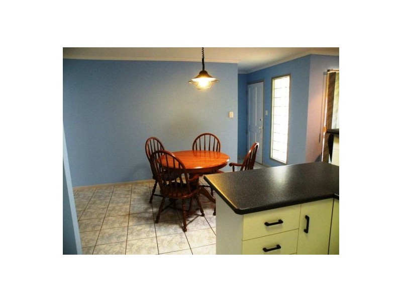 4/6 Peter Court, Andergrove QLD 4740