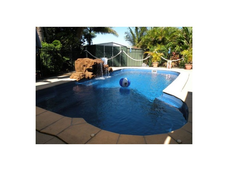 9 Flounder Court, Andergrove QLD 4740