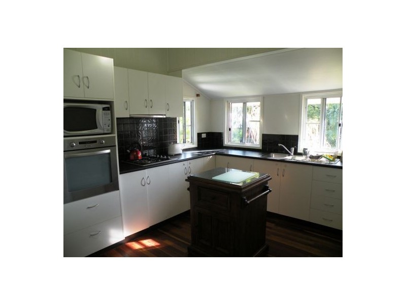 2 Scanlan Street, East Mackay QLD 4740