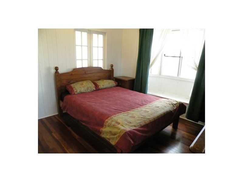 2 Scanlan Street, East Mackay QLD 4740