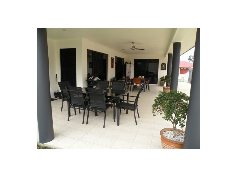 4 Joseph Court, Glenella QLD 4740