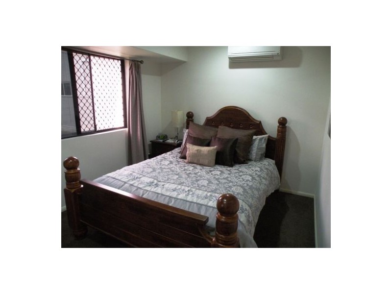 4 Joseph Court, Glenella QLD 4740