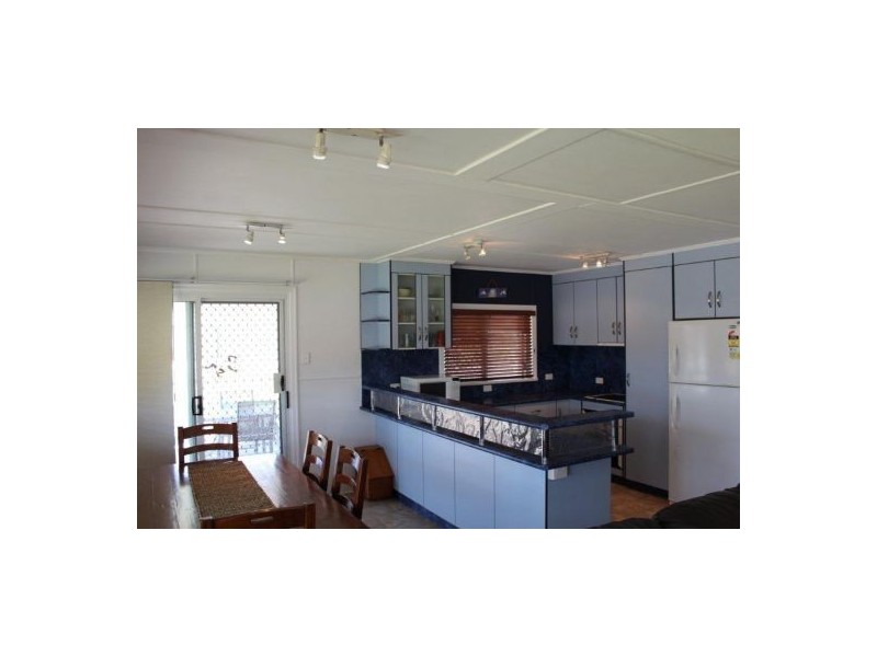 72 The Esplanade, Grasstree Beach QLD 4740
