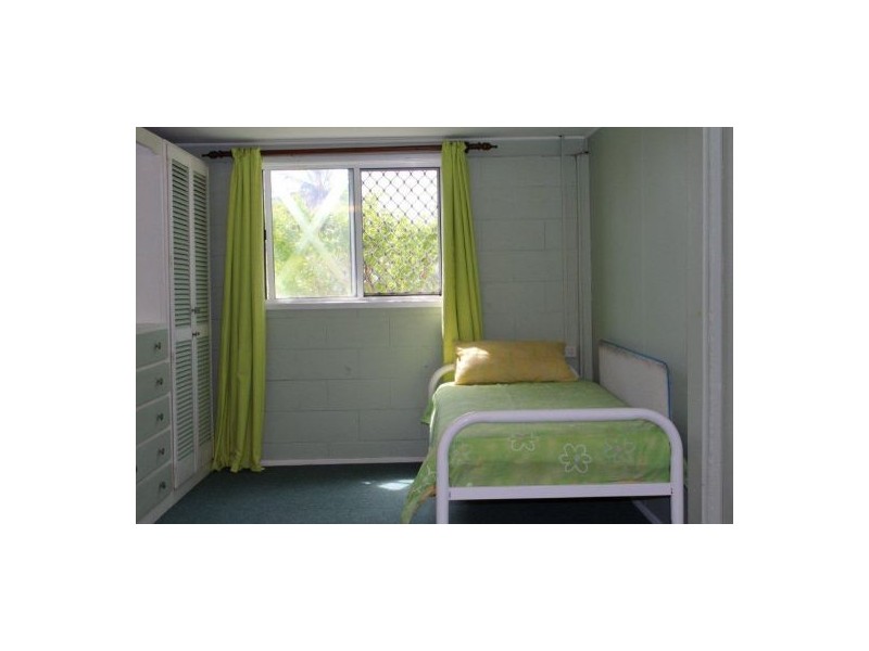 72 The Esplanade, Grasstree Beach QLD 4740