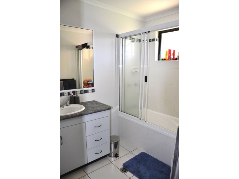 35 Jasmine Drive, Blacks Beach QLD 4740