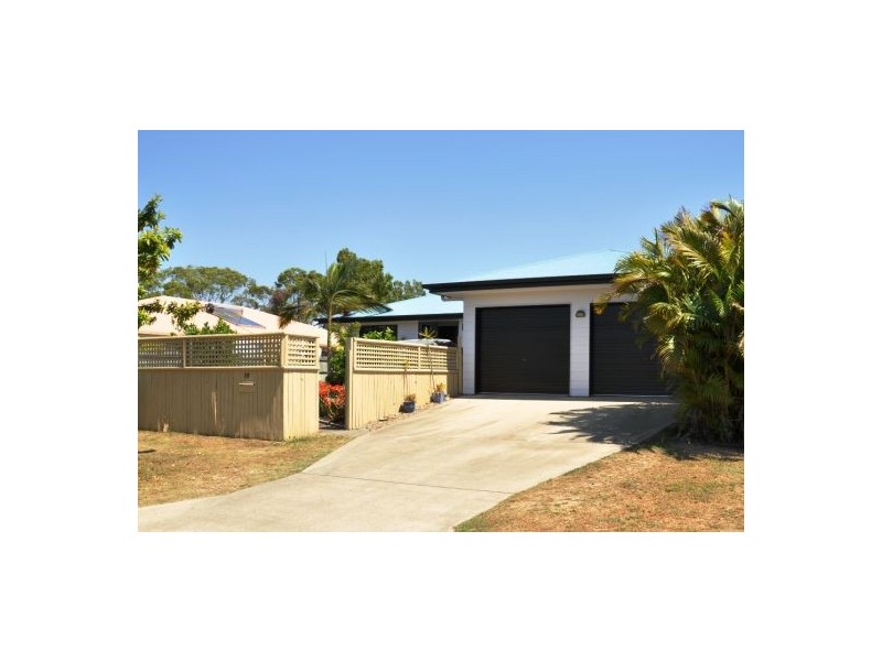 19 Michelle Crescent, Bucasia QLD 4750
