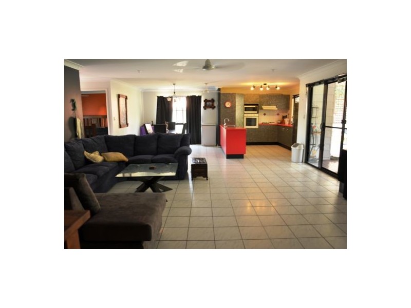 19 Michelle Crescent, Bucasia QLD 4750