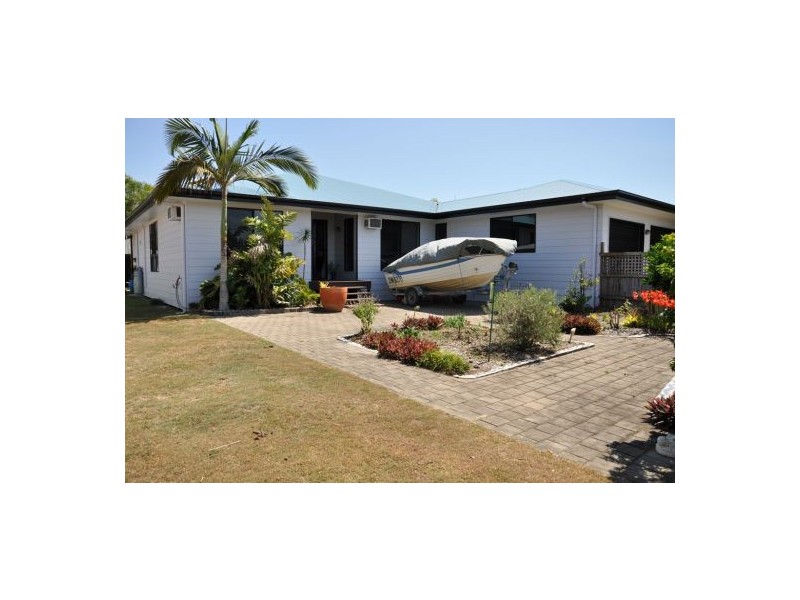 19 Michelle Crescent, Bucasia QLD 4750