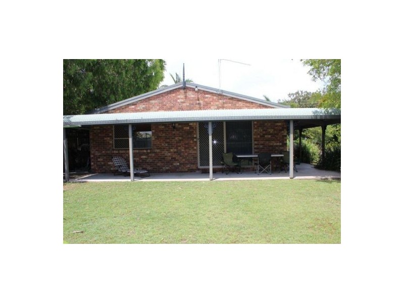 32 Pelican Street, Slade Point QLD 4740