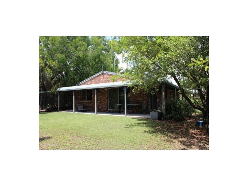 32 Pelican Street, Slade Point QLD 4740