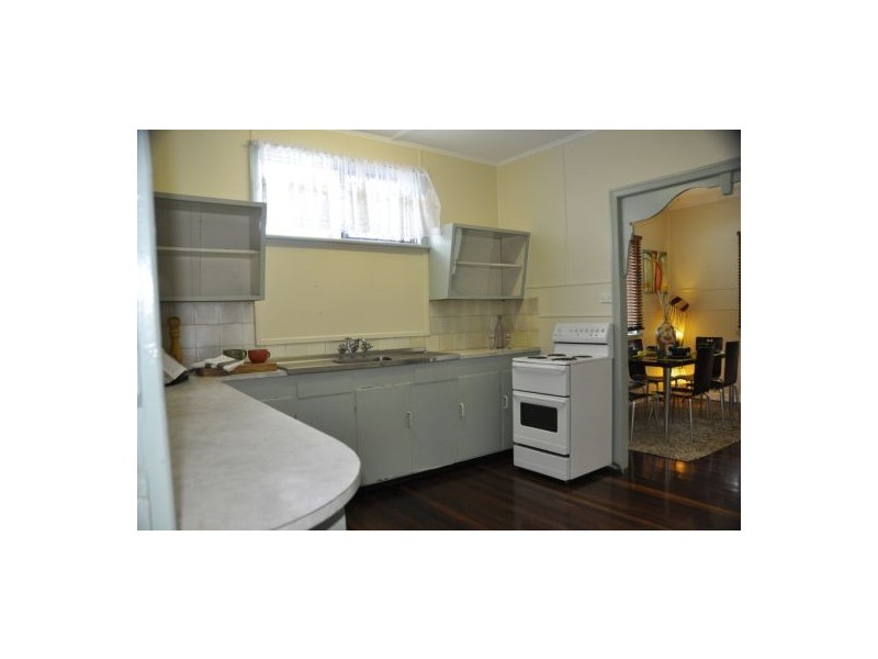 82 Bannister Street, South Mackay QLD 4740