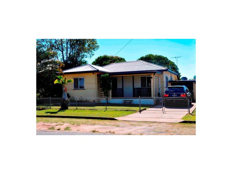 82 Bannister Street, South Mackay QLD 4740