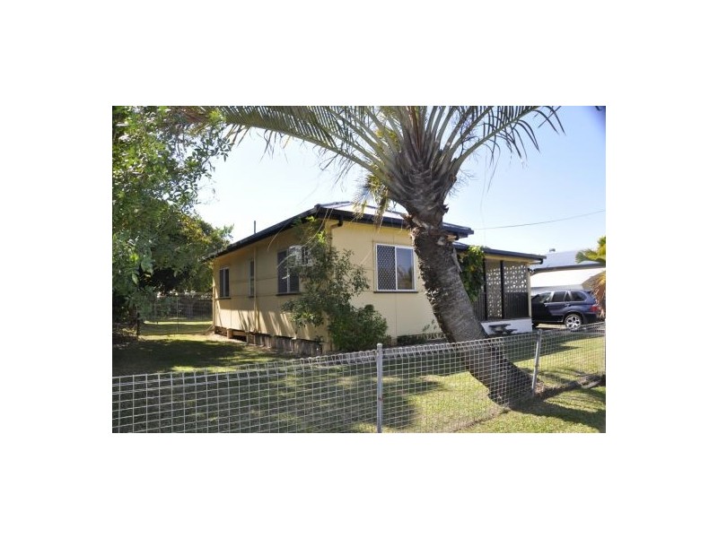 82 Bannister Street, South Mackay QLD 4740